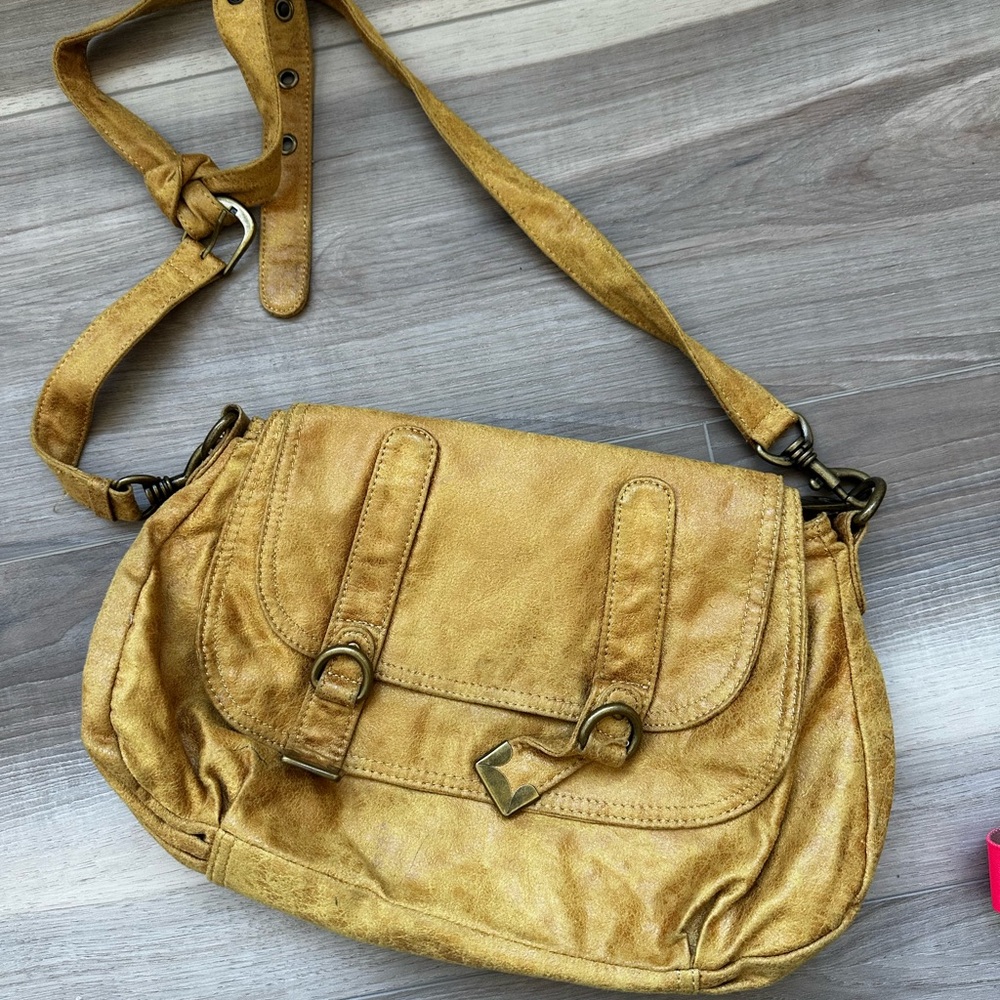 Matt & Nat Mustard Shoulder Bag